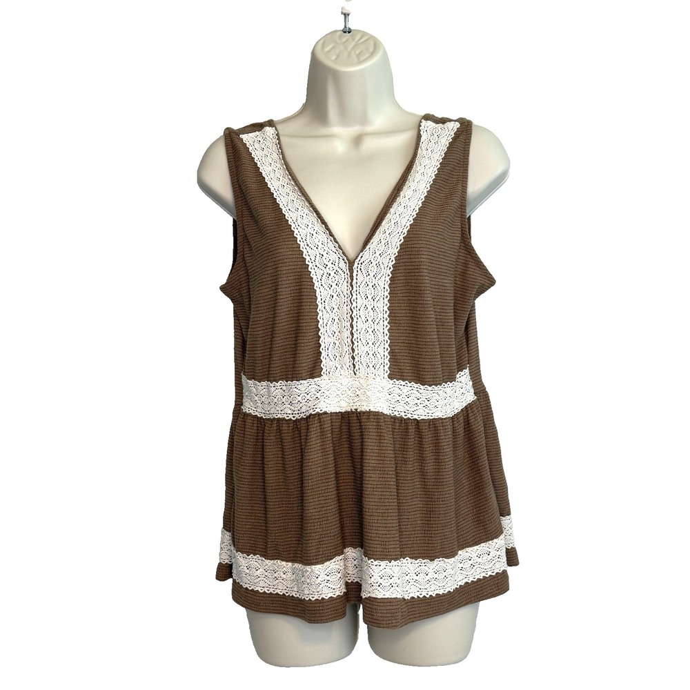 Maurices Sleeveless V-Neck Dainty Tan Top L Lace Feminine Fairy Cottagecore